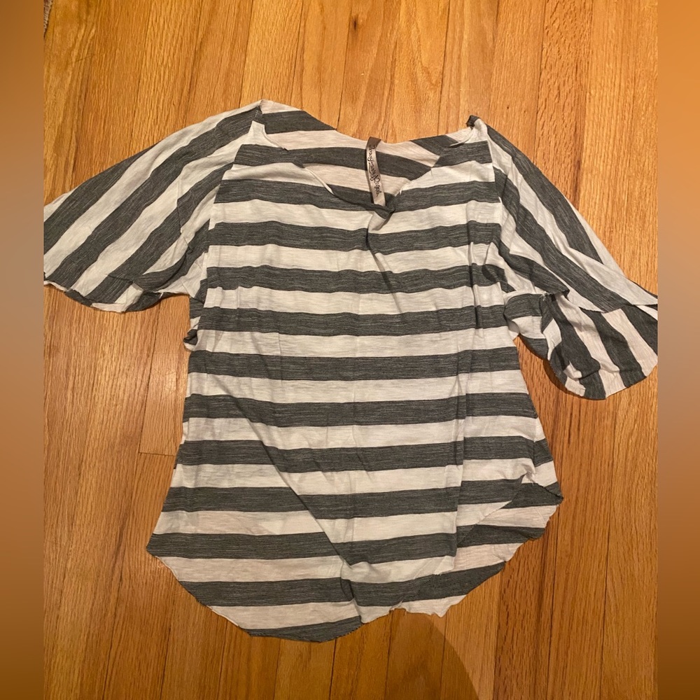 White and Black striped flowy top
